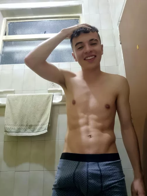 Hello hello by wildchicken8