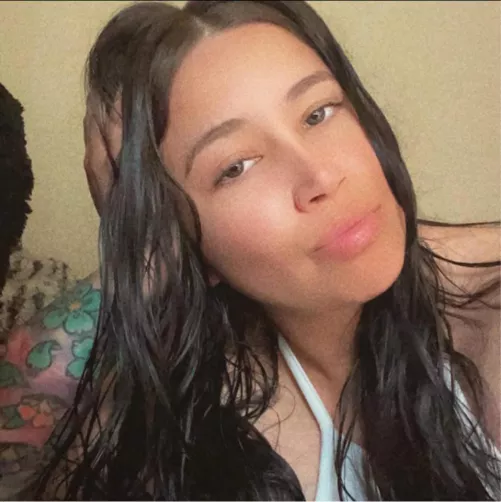 Hi men thinking I need attention by Fine_Obituaries