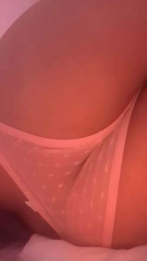 How do you like my back? (f) by IreneAdler15