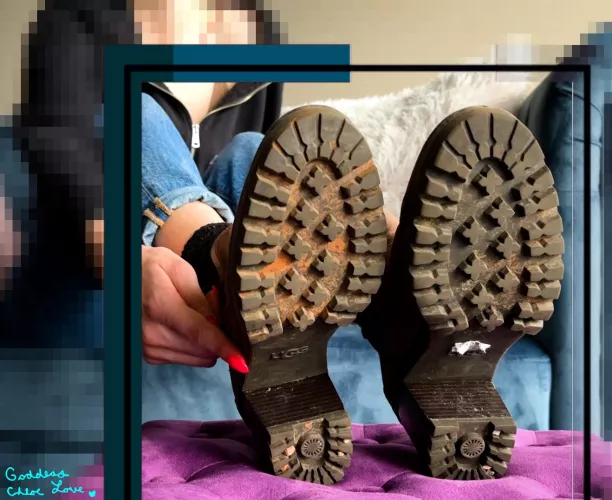 I have a task for you this weekend beta.... start licking. by Goddess_ChloeLove