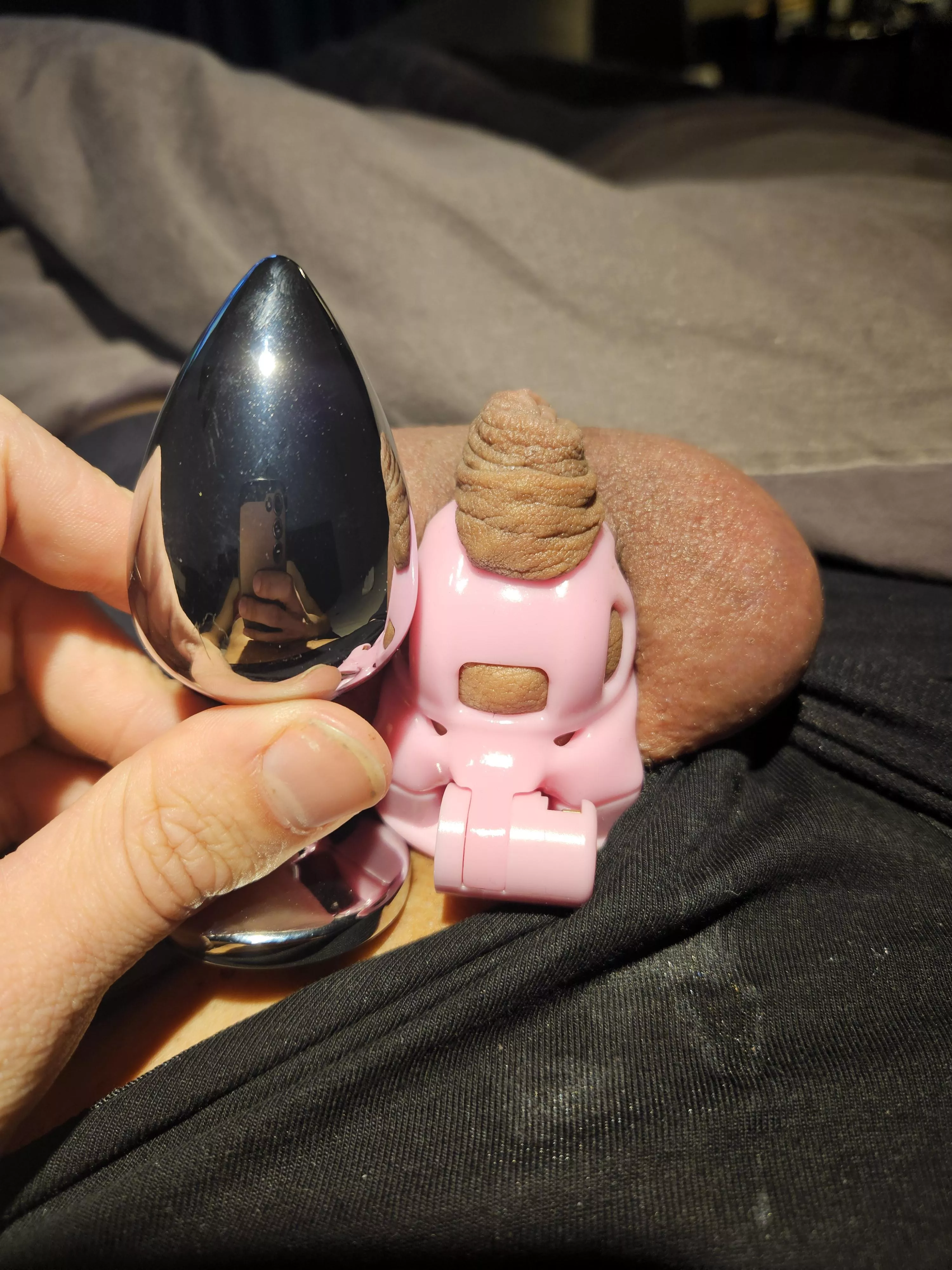 Is it normal that the plug is bigger than my clitty?😅 posted by swolo007