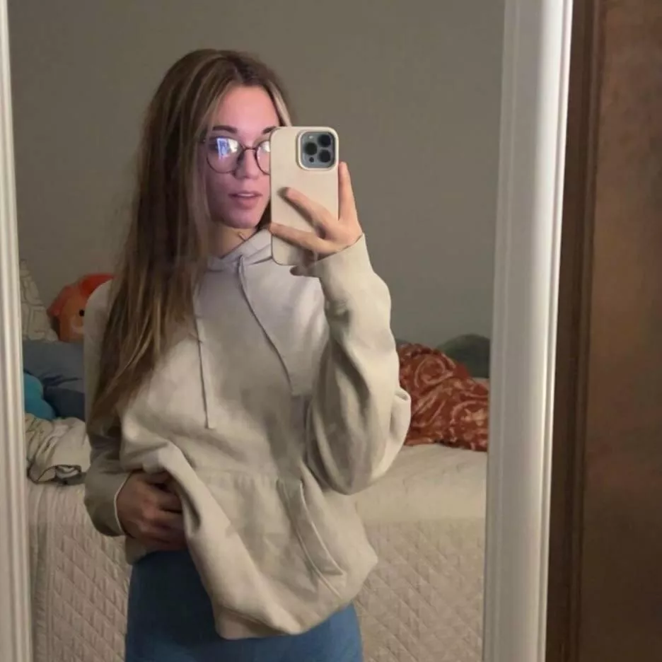 Is it weird that I'm attracted mostly to older men at 19? posted by Deep-Noteworthy495