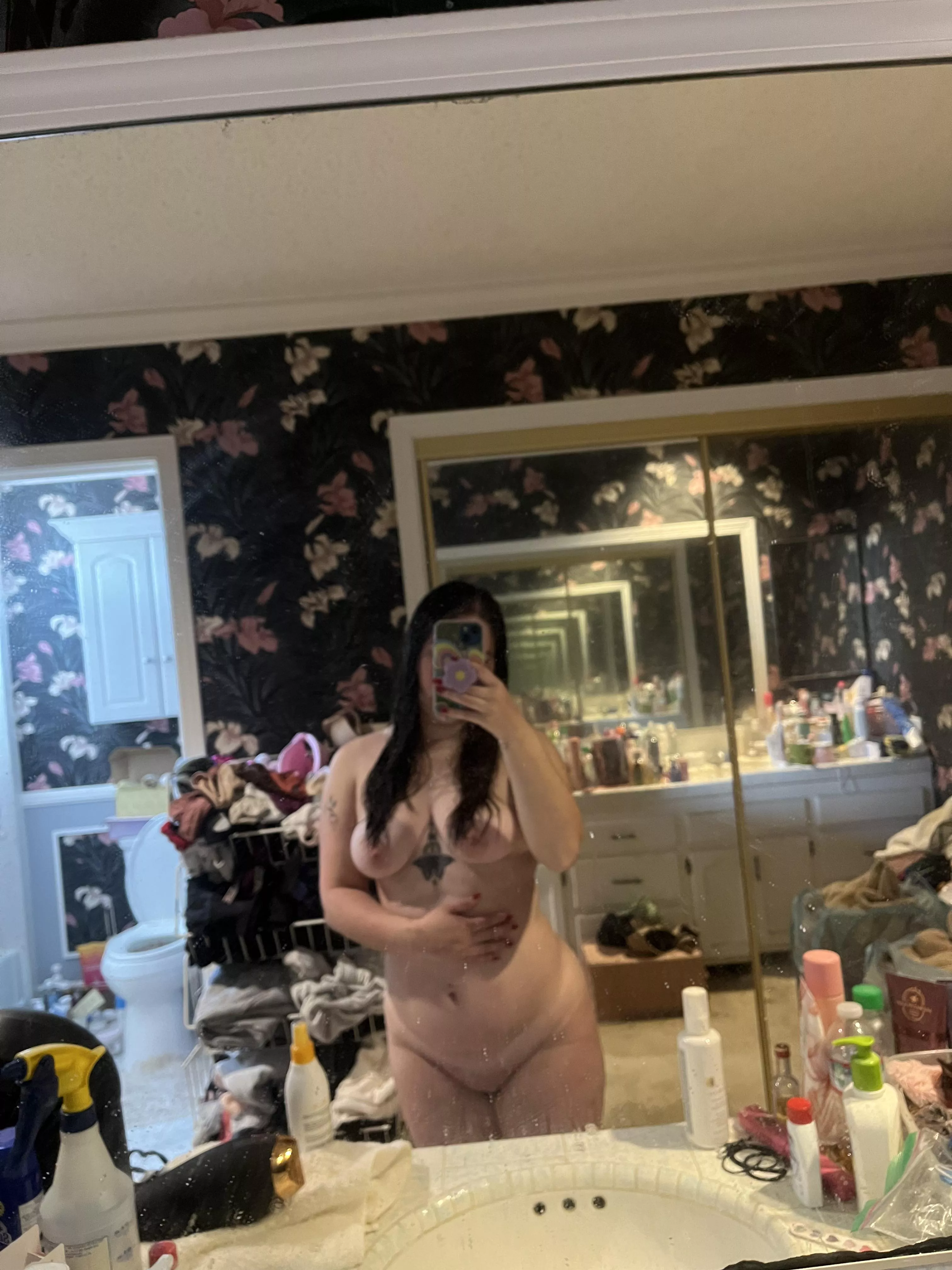 my nudie (f) posted by Antique_Painter_8647