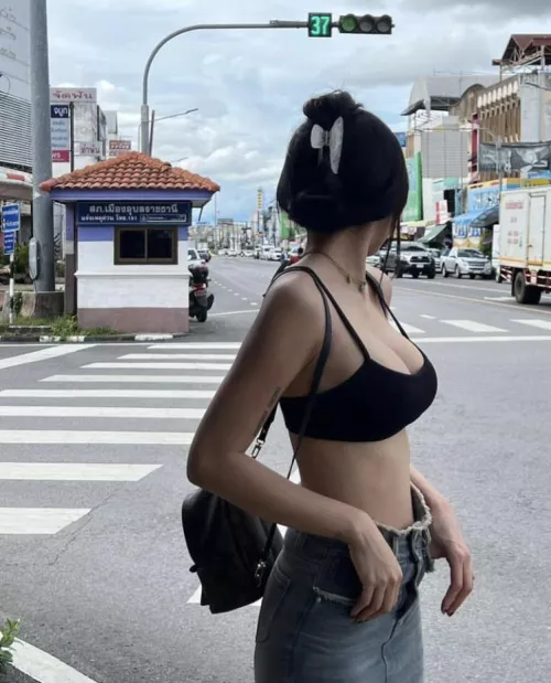 Name a jav actress that can slay with a fit body like this! by Reckoning_2439