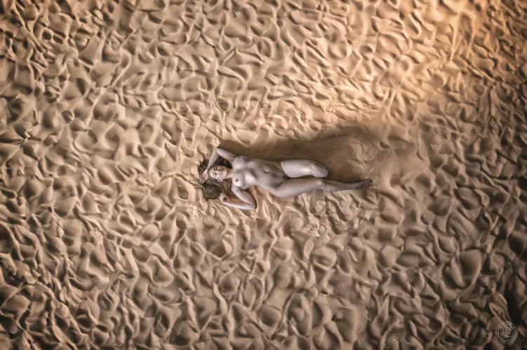 Photoshooting with Lara by yournakedskin