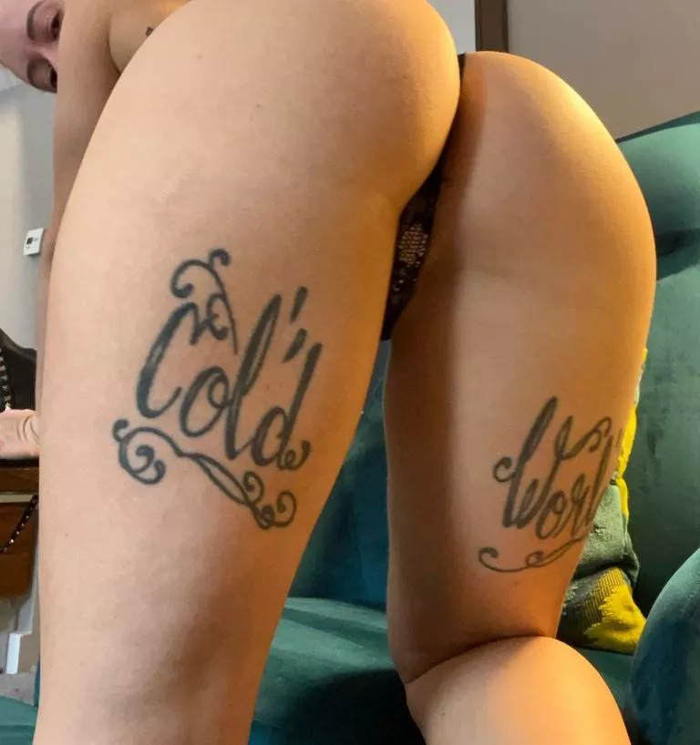 This booty is hungry and horny posted by curvyjulie