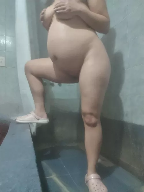 this pregnancy makes me beautiful by Anita-roma