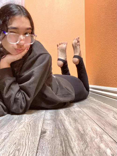 trying to look cute 😅 did i give justice? 💜 by MercurySoles