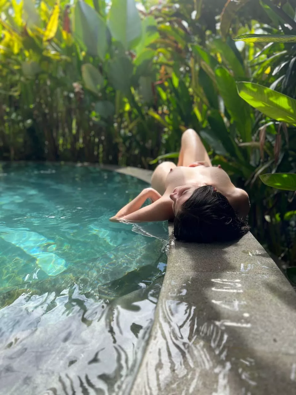 What would you say if you noticed a girl like me sunbathing naked by the pool? posted by honeybunnykins