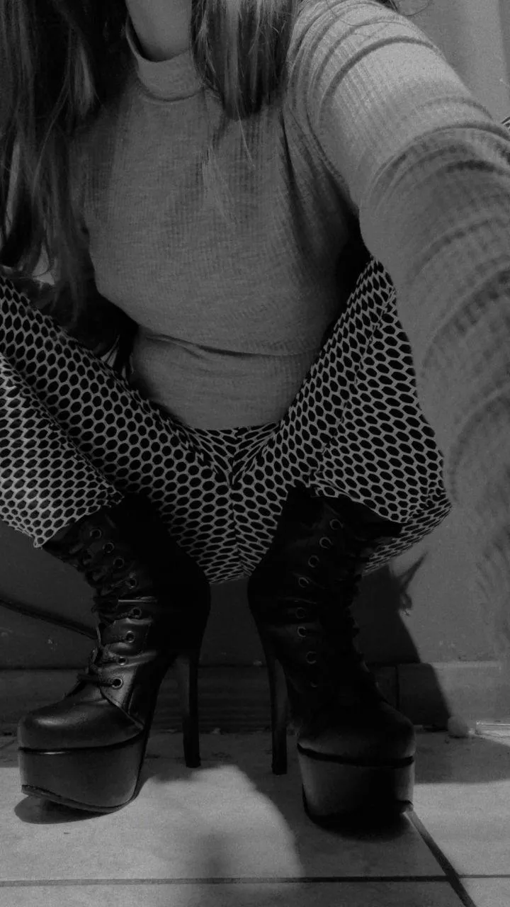 With these stepping on you, don't think about it posted by RavenHearth666