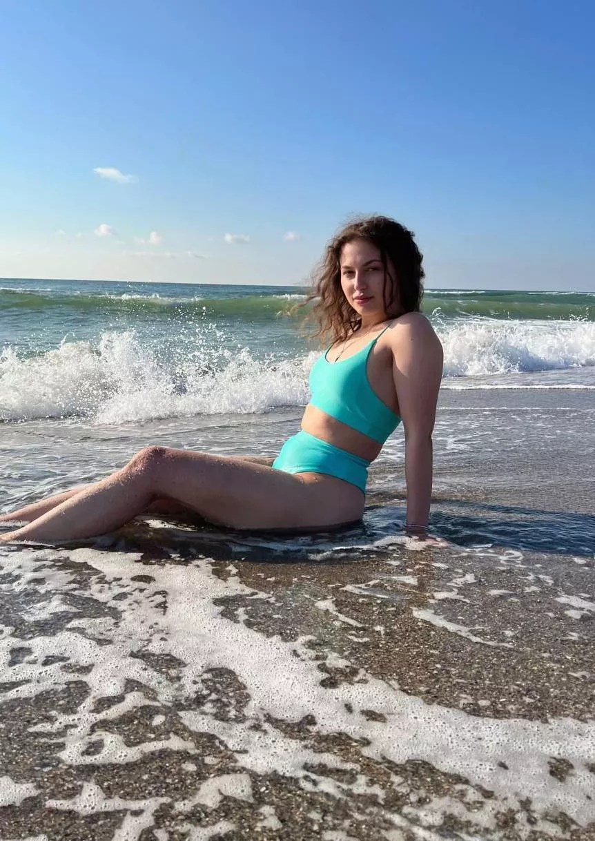 would you like to cum on my boobs? posted by Jealous_Banana6324