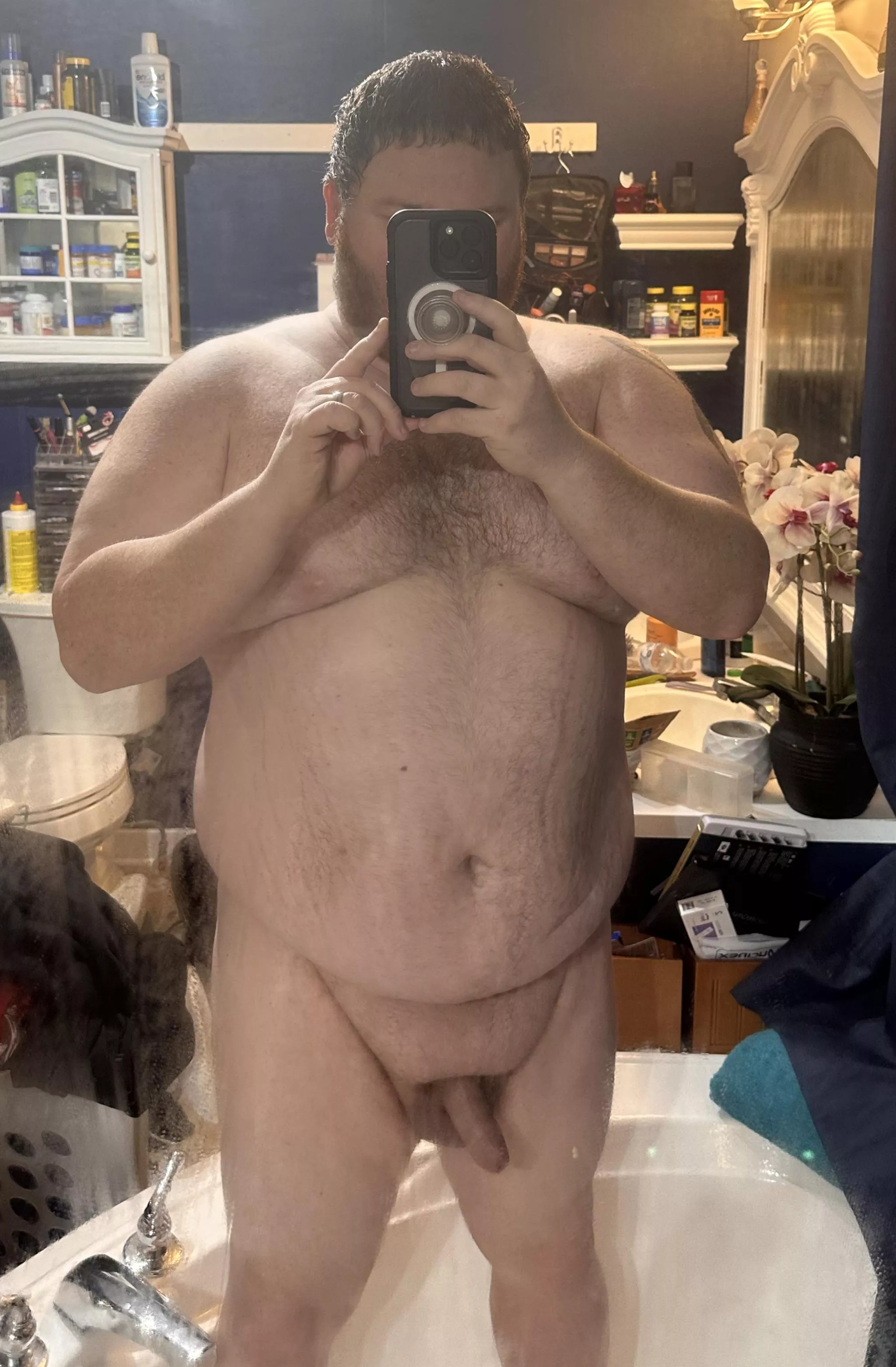 [35] First post show me some love posted by Azraelomega88