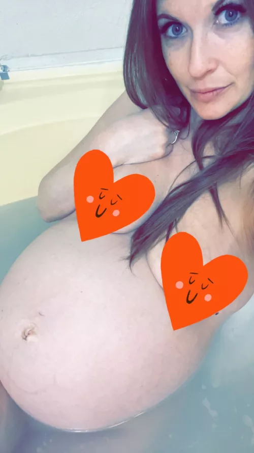 41 weeks pregnant by TaintedBeautifully