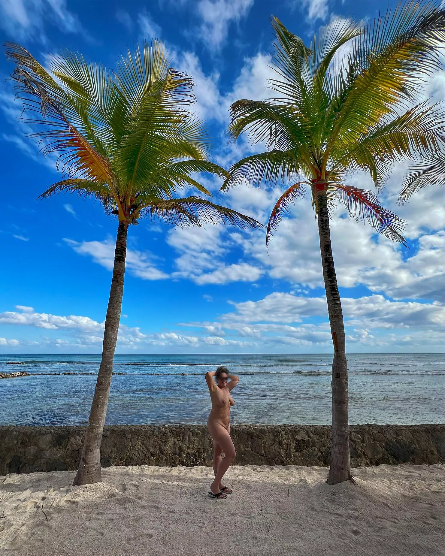 an Iris in the palms posted by iris_and_will