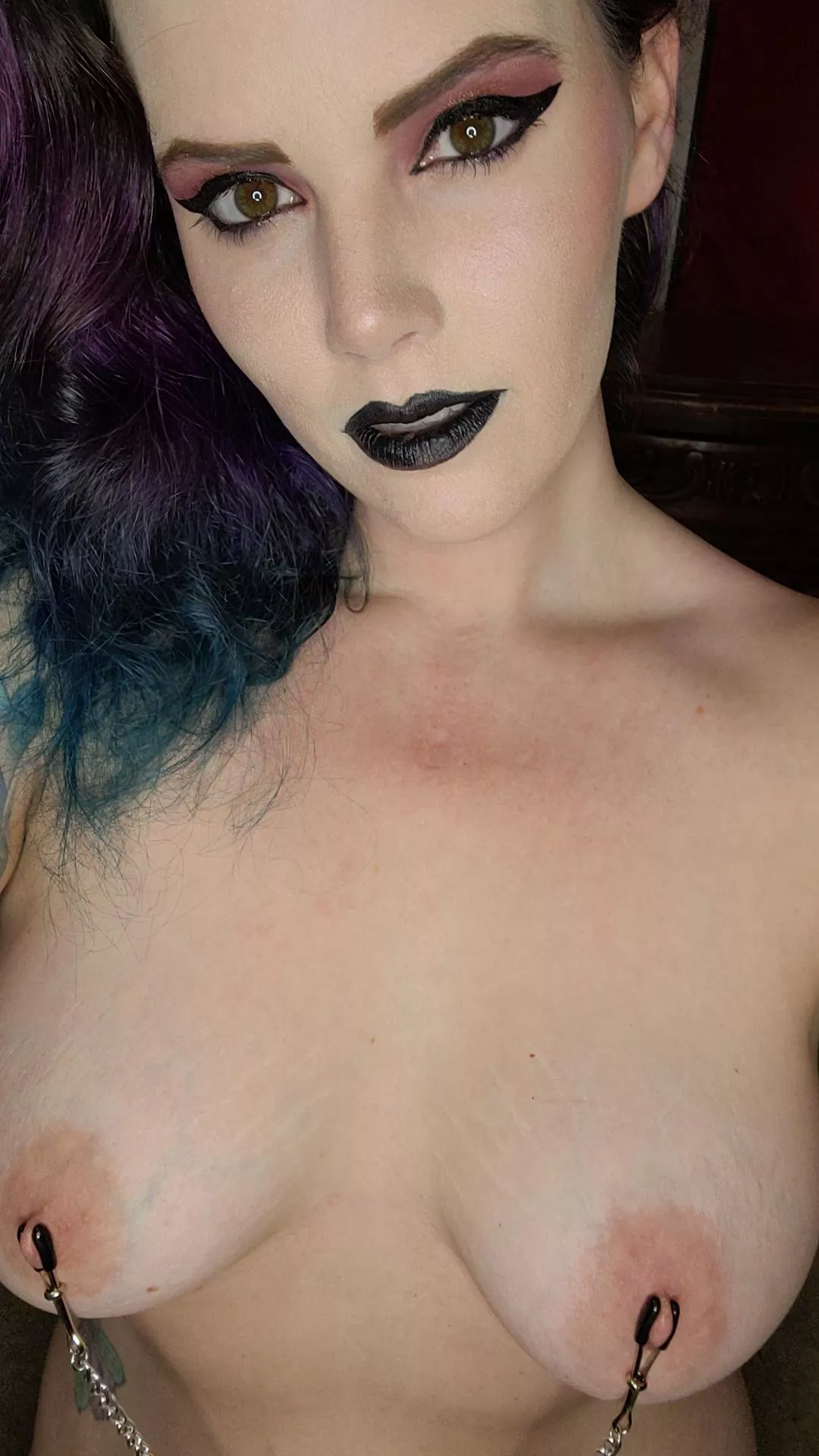 Black lipstick and nipple clamps 🤤 posted by gothbabe2024