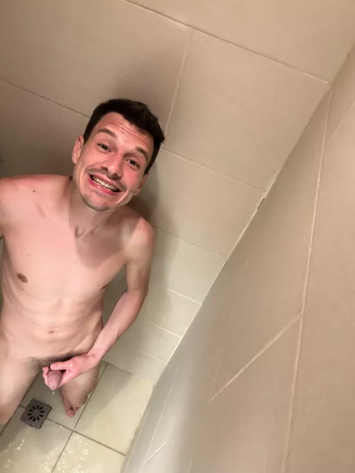 Caught in the shower. by phibln