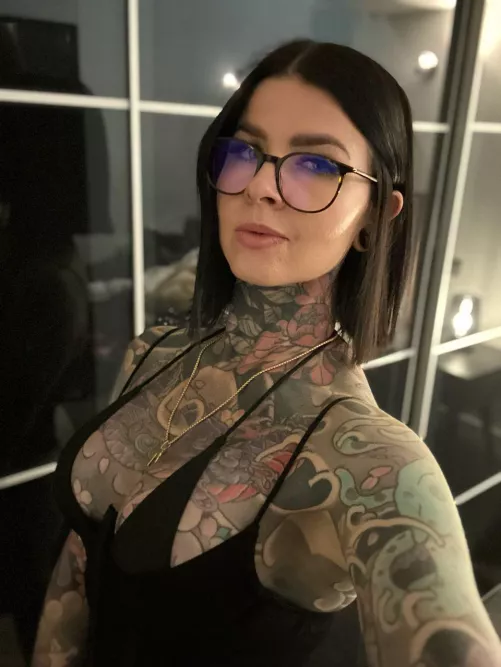 Don't you wanna mount me from behind right here on the floor and empty your balls into me? 🖤 by SuspicioTi