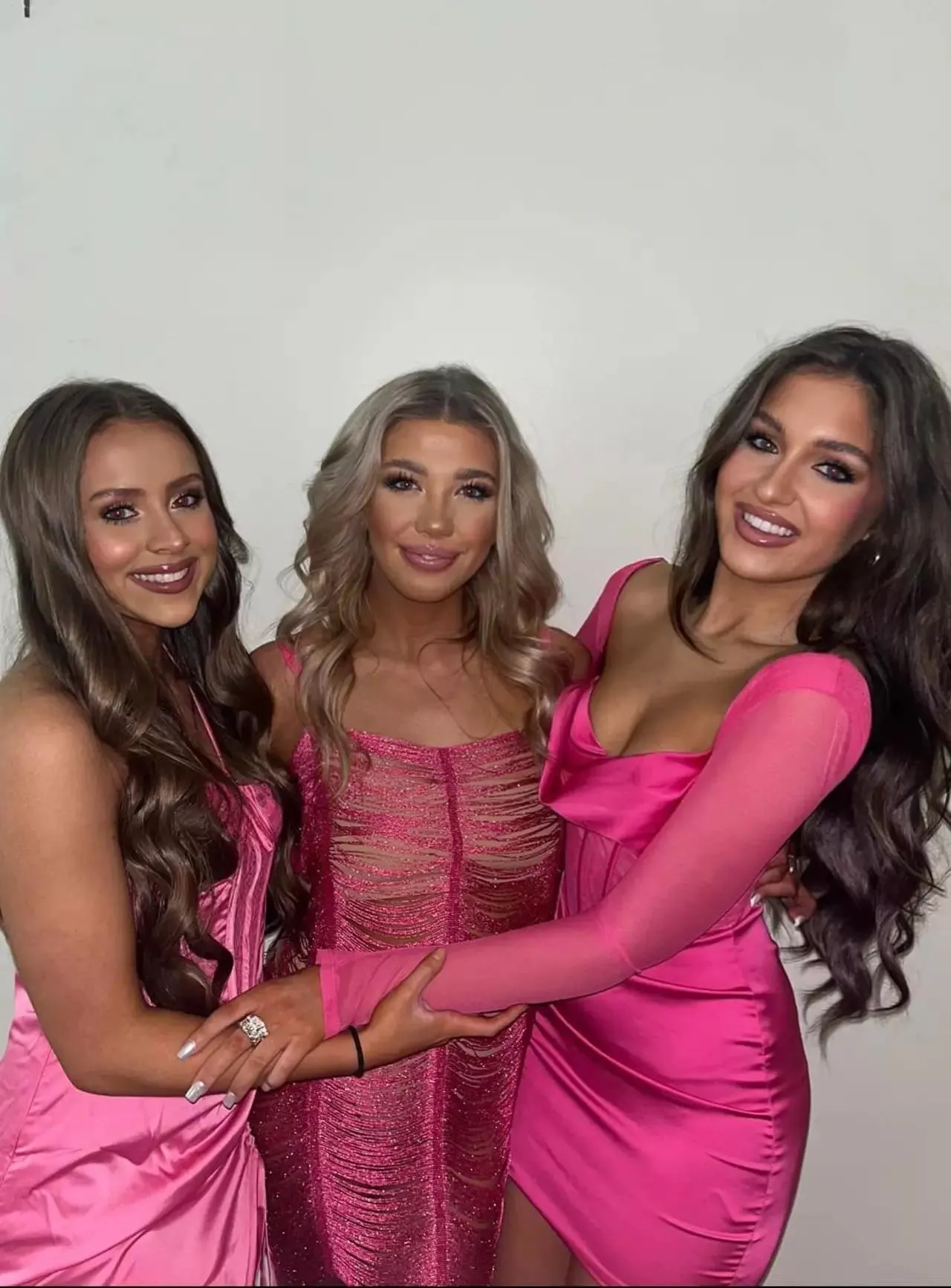 FMK posted by 5Hr3eYStA