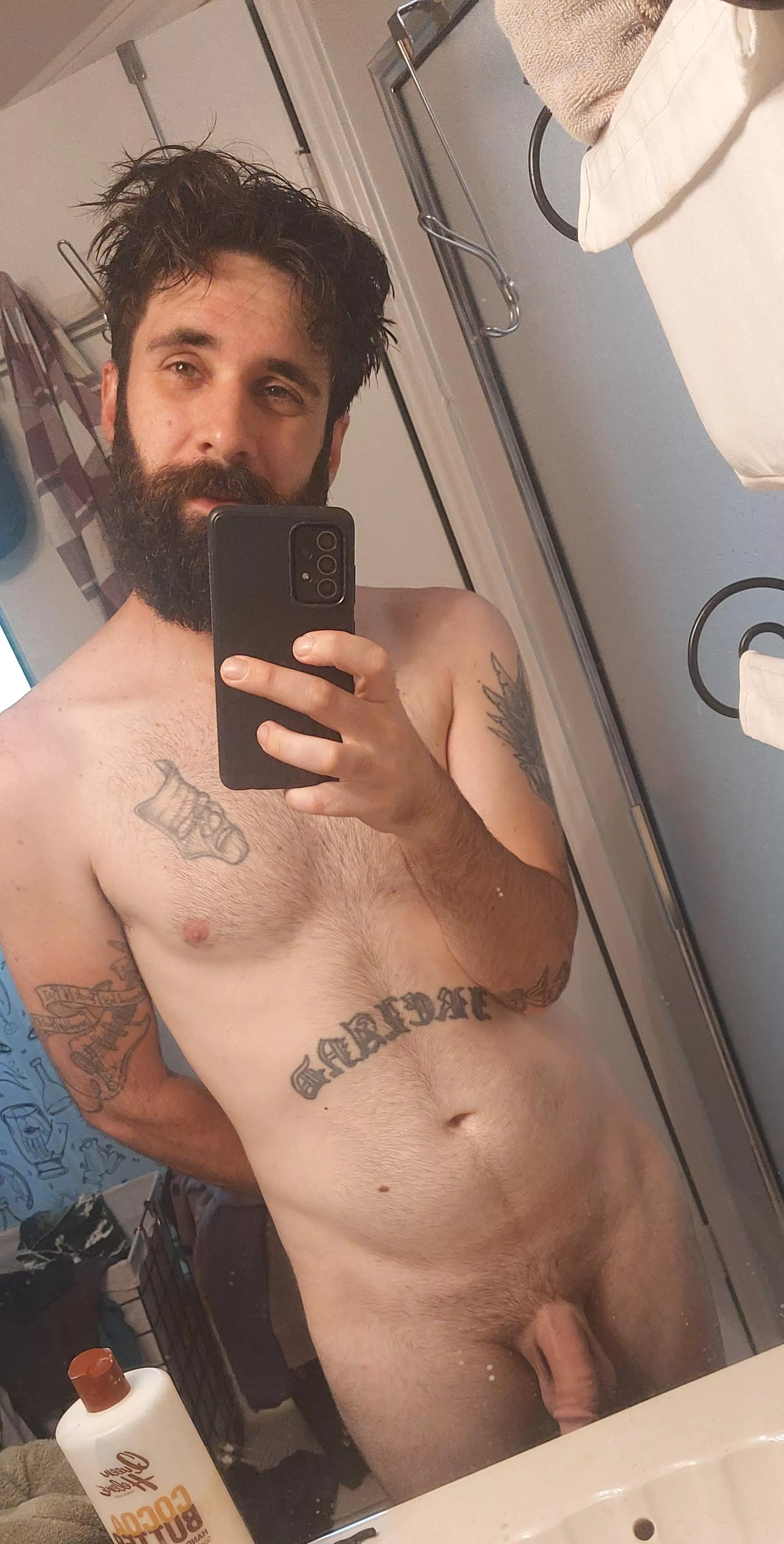 Fresh out of the shower posted by entile