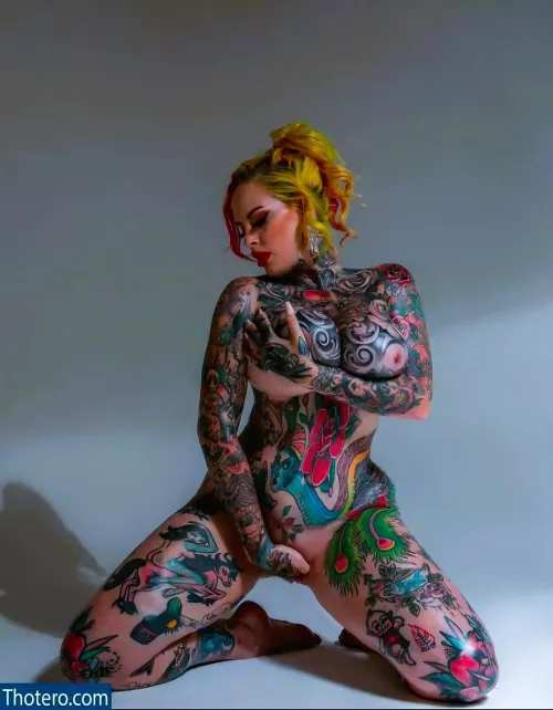 has a unique style by armin_malek