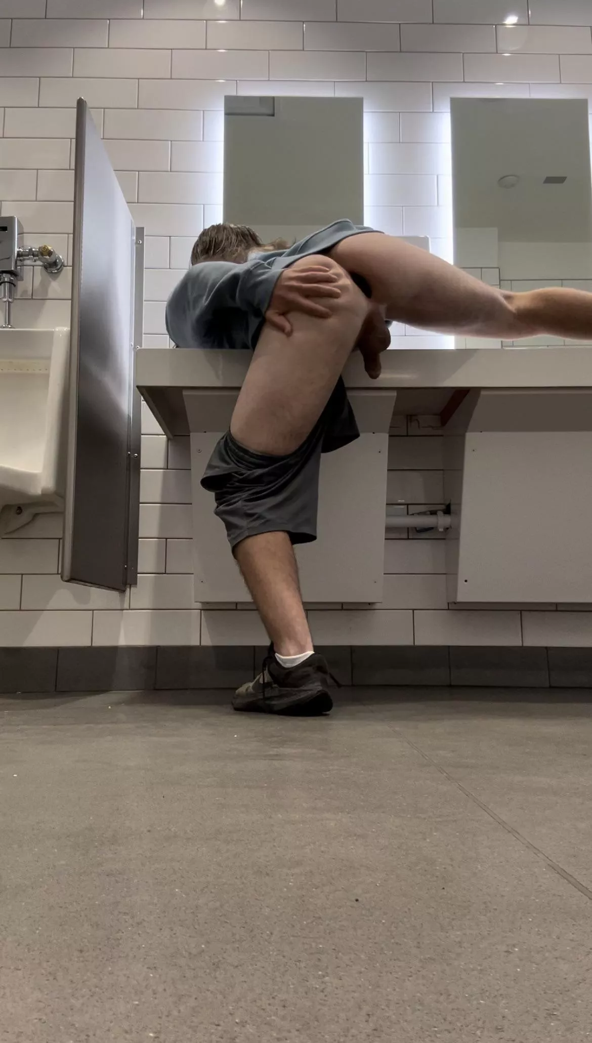 How’s this angle? Wohld you fuck while I’m bent over 😉 posted by HunIsWhore-4U