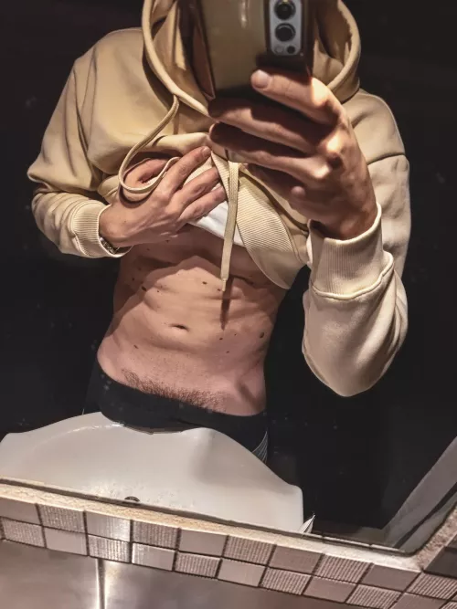 I can't seem to determine if I prefer taken or single girl's tits... I need your help to tilt the balance by sp0rtsl0ver