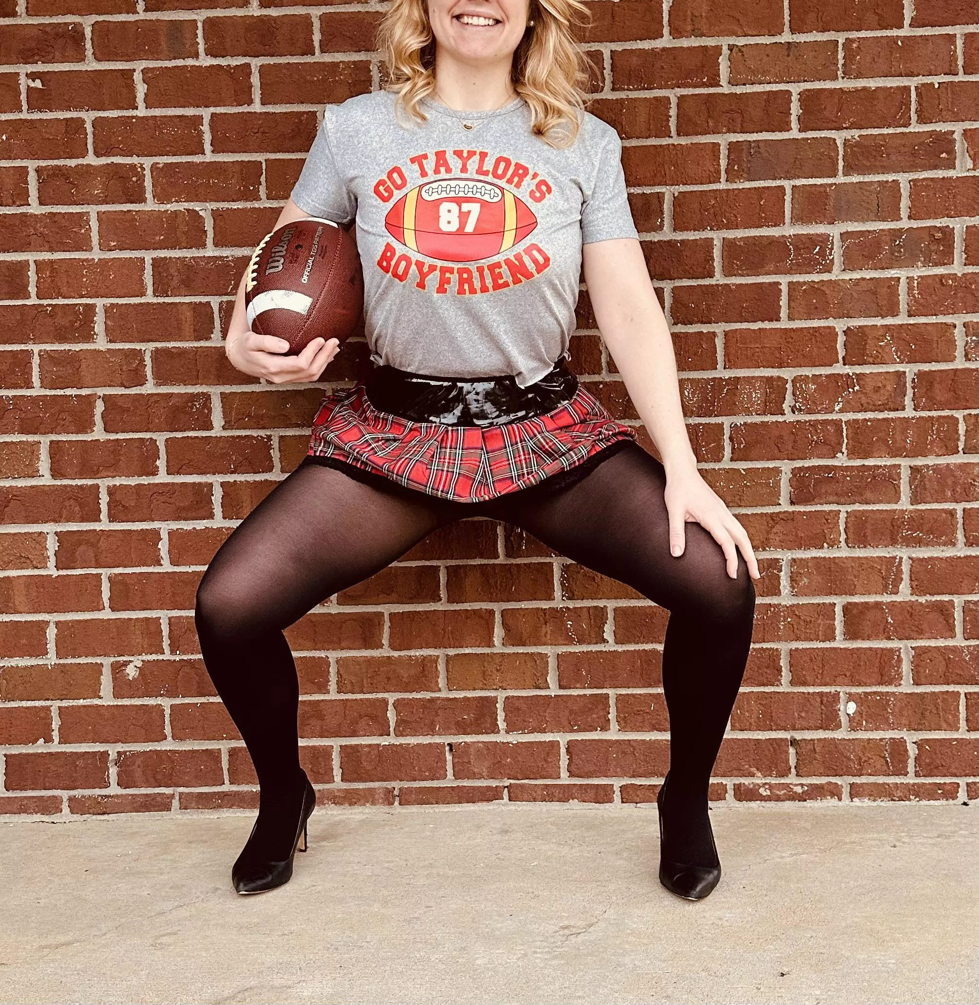 I’m so pumped [f]or the super bowl! posted by Judyinhose