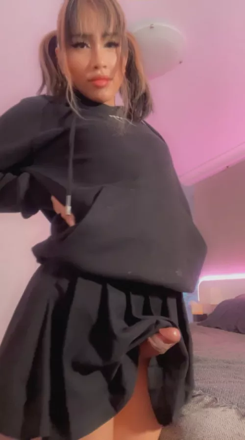 Is it bigger than yours by Jassy150-OF