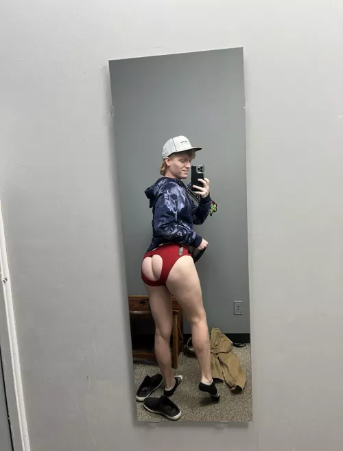 Looked so good in these underwear 💦 too bad no one came by to check me out by NakedSpaceBoy