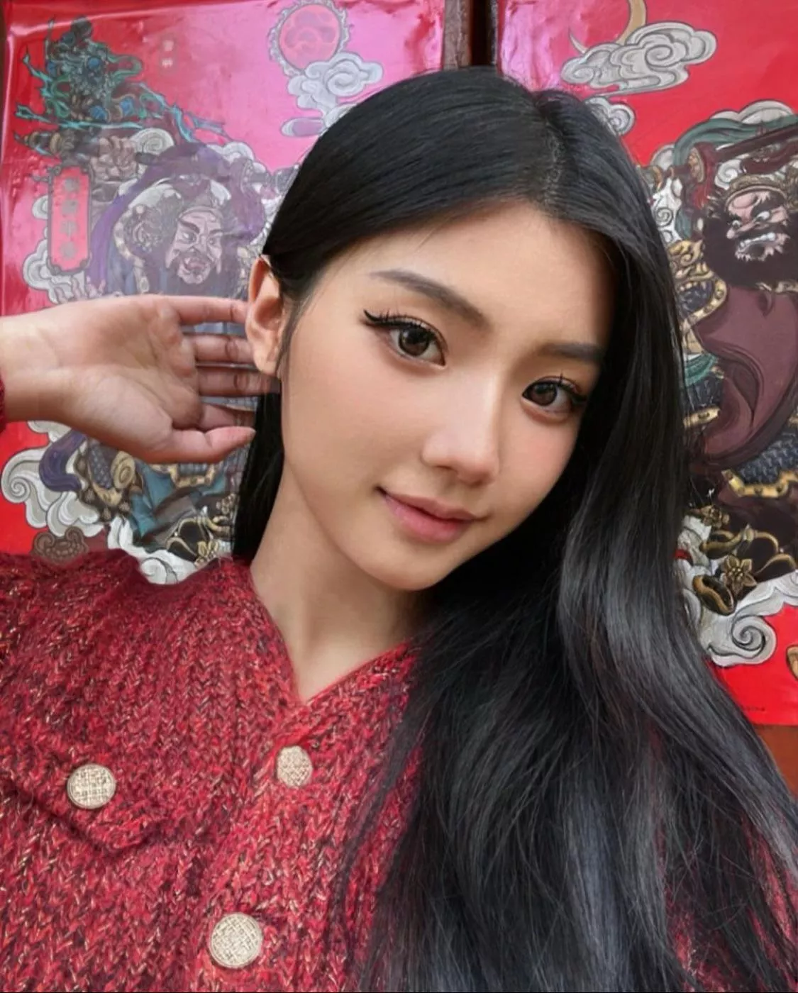 Lucky Red posted by AERO-WAVE