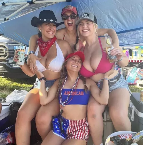 Murican Boobies 🇺🇸 by YoungNBeautiful24