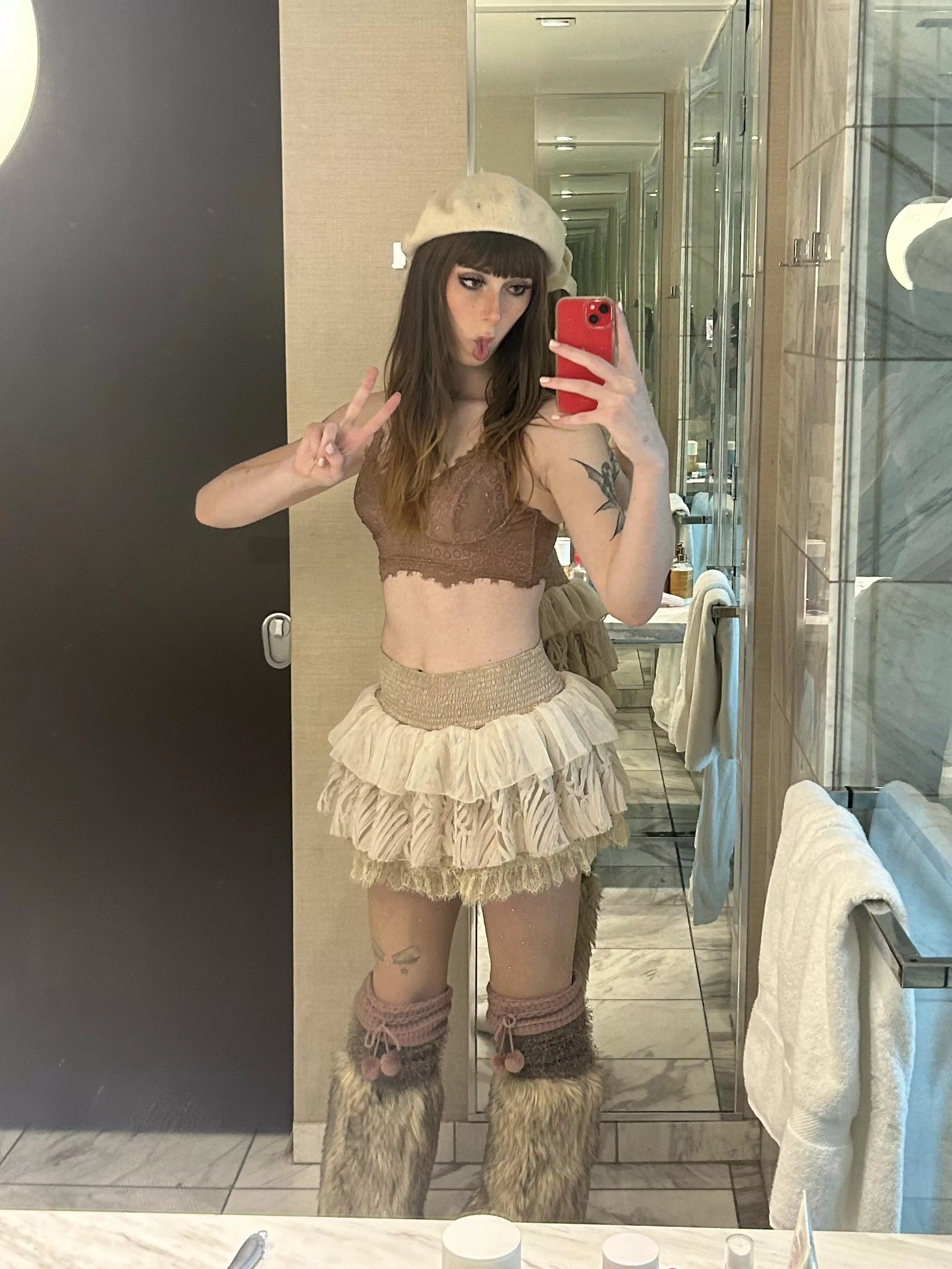 New outfit!! I’m feeling so cute!!🤭🤎 posted by ThetransfairySFW