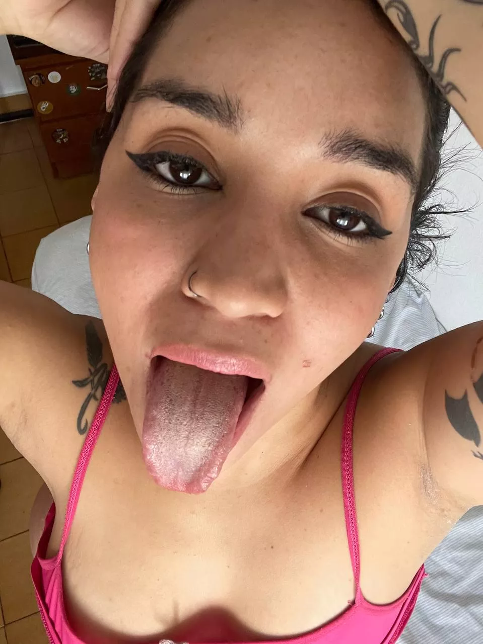 See my eyes and cum me posted by SexyRoxy666