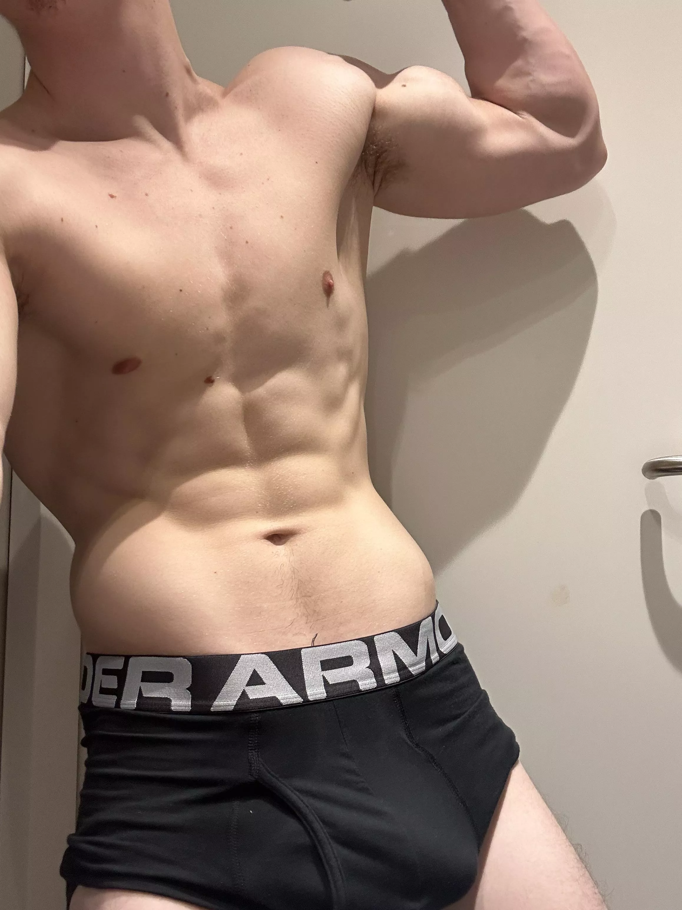 Stick em up and pull my boxers down posted by seblucky96