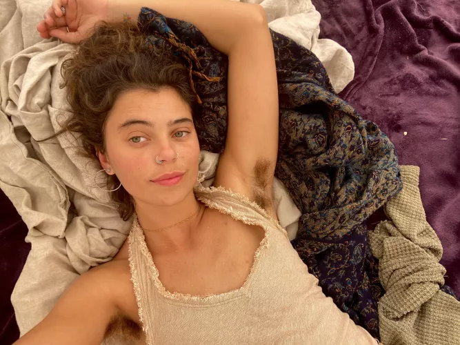 They smell good 🥰 by lolasrosebud