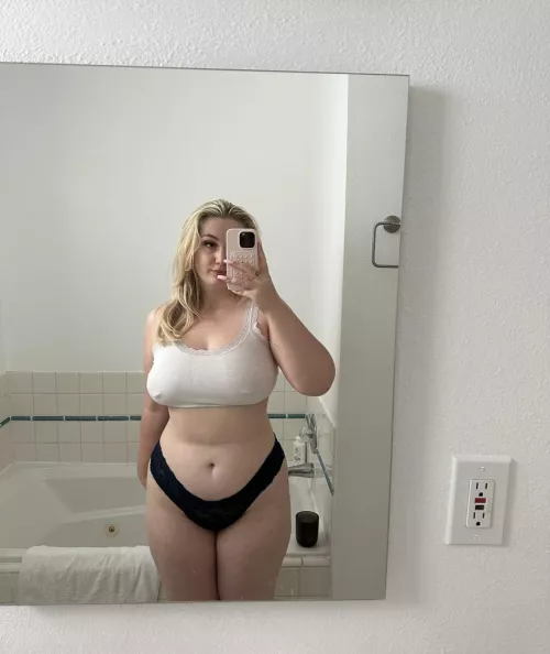 Thick all over by rubythestallion