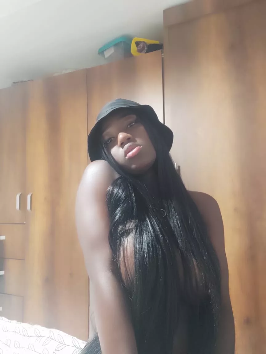 This slut can make your day better posted by fabbygBbby7A