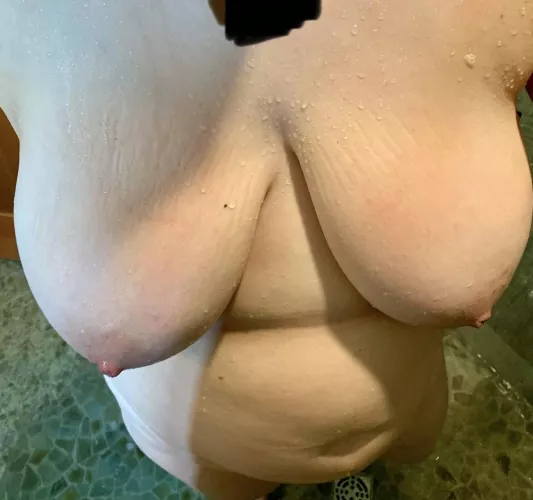 Turn on your love light. by ShangByeByeBye