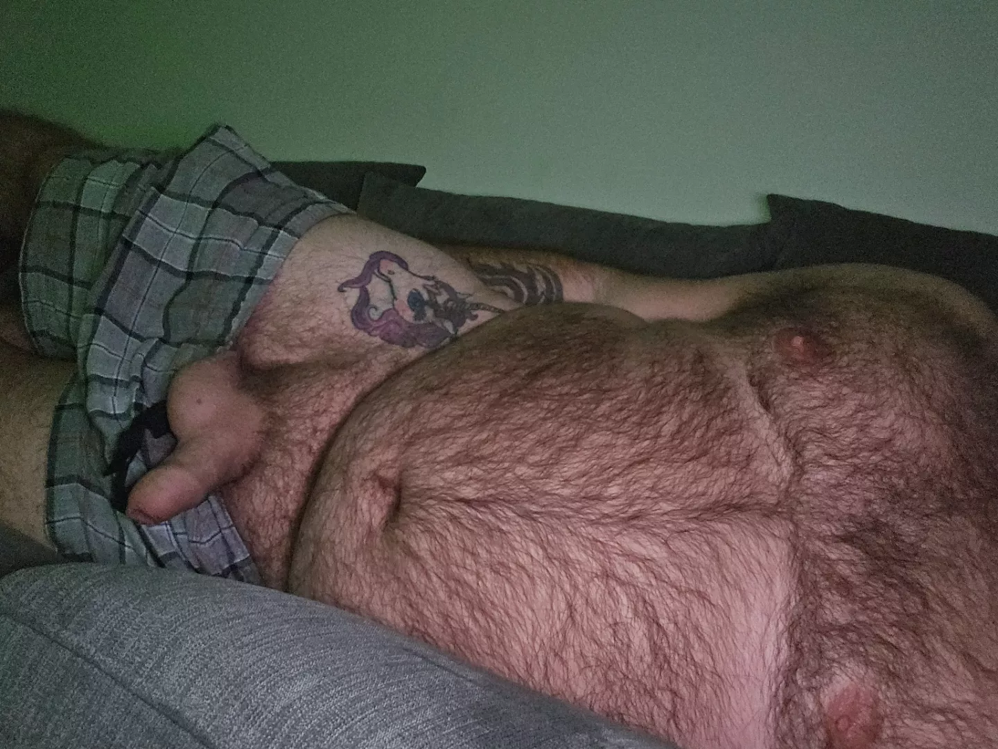 Who wants to be little spoon? posted by Chimp_on_Viagra
