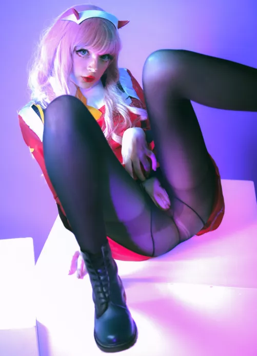 Zero Two from [DARLING in the FRANXX] by (Ave Ria) by MereOasis