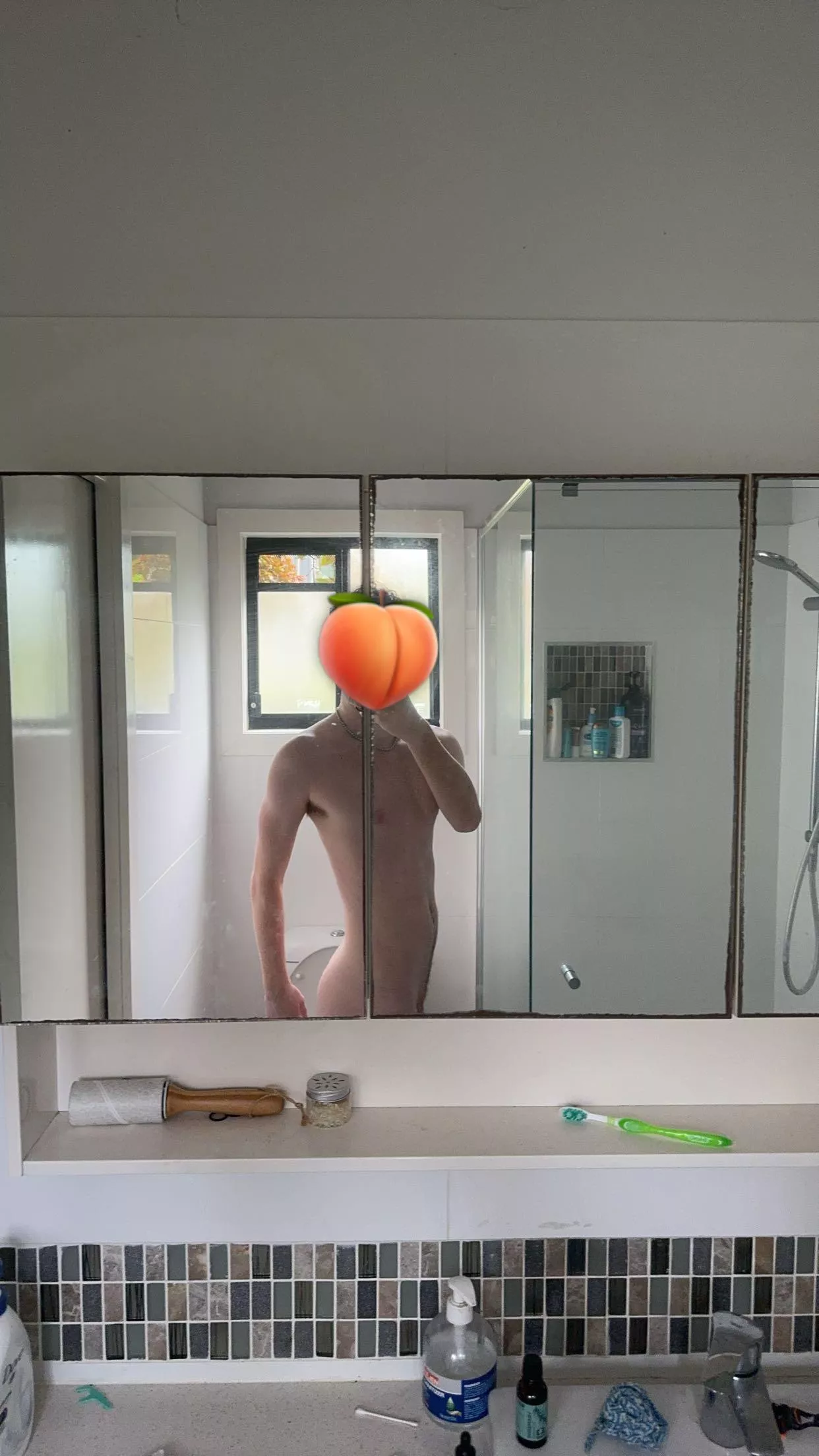 19 aussie bttm for hot bros sc: johnaus03 posted by CattleCommercial8717