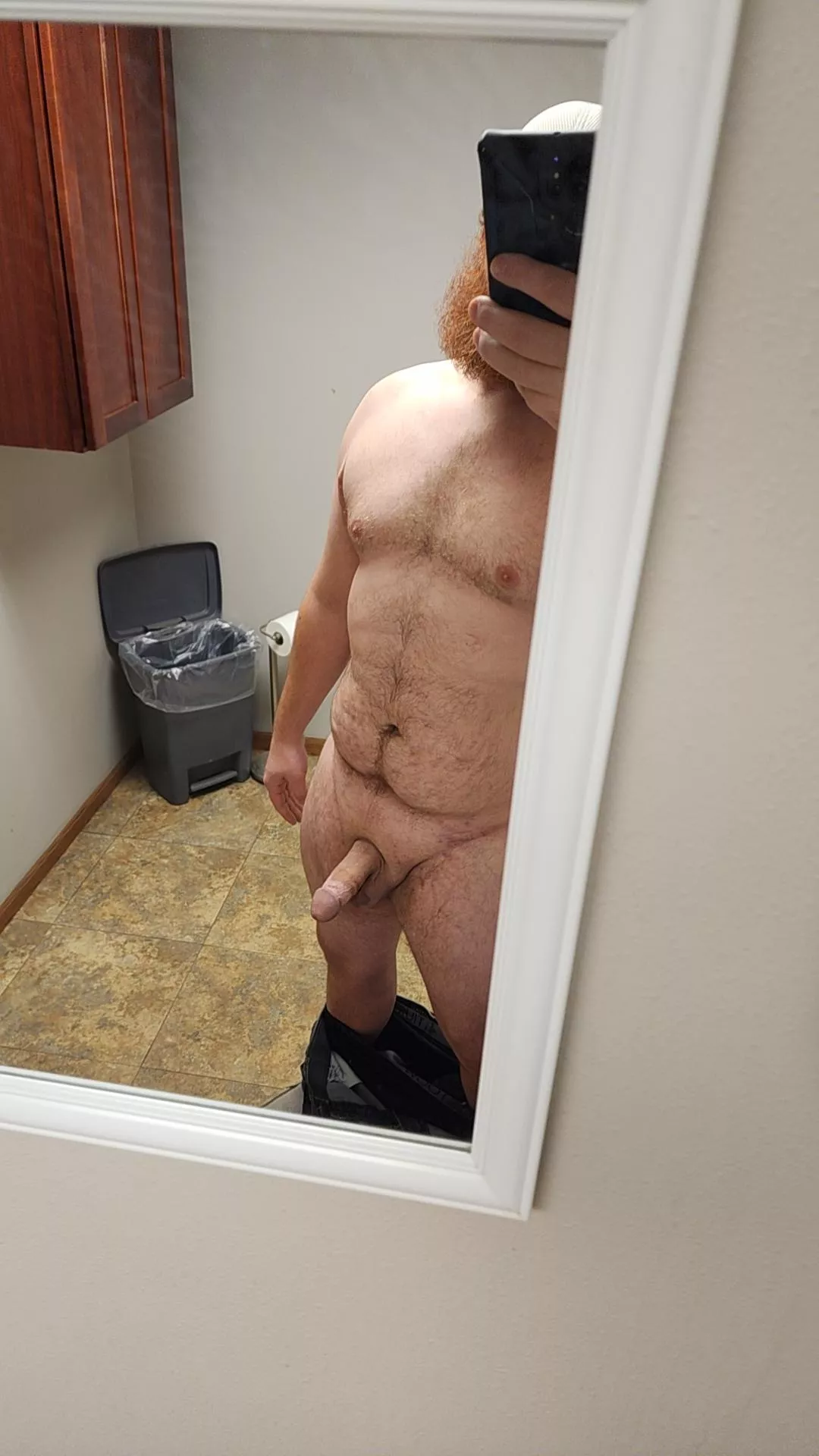 [30] chubby bearded countryboy wishing everyone a good Monday feel free to dm me posted by Midwesterncock