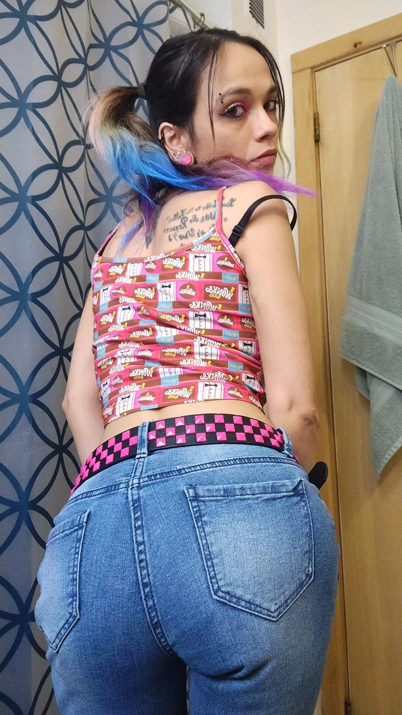 🩷🥺 5'2 Milf posted by Savage_Siren