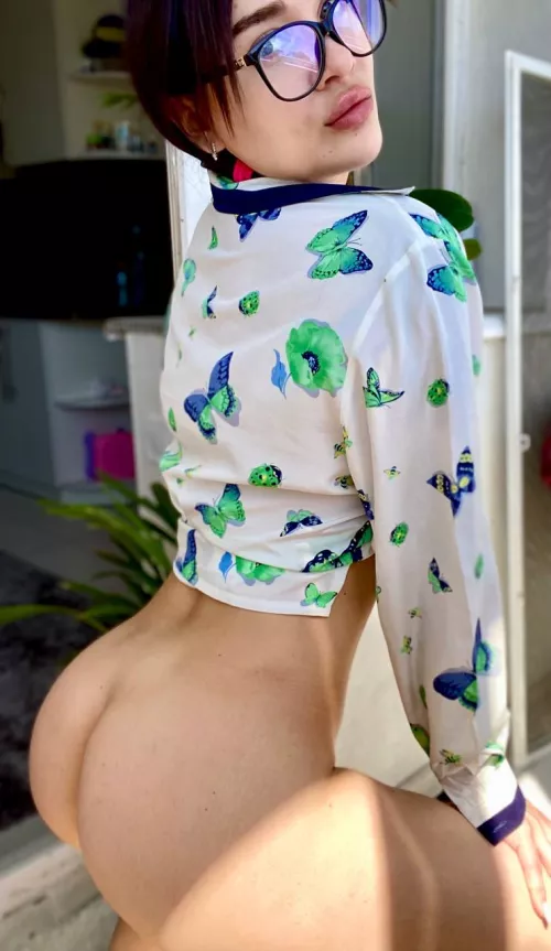 Are older guys attracted to my natural body? by patiencestrawberry