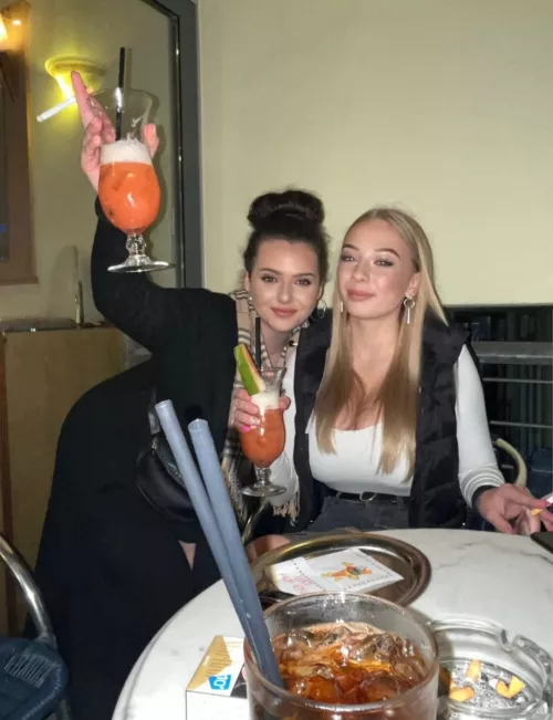 At least she tried by Frequent-Agent-7046