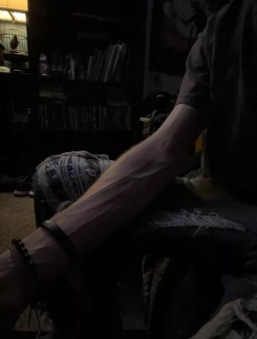 dim lighting by chaste__