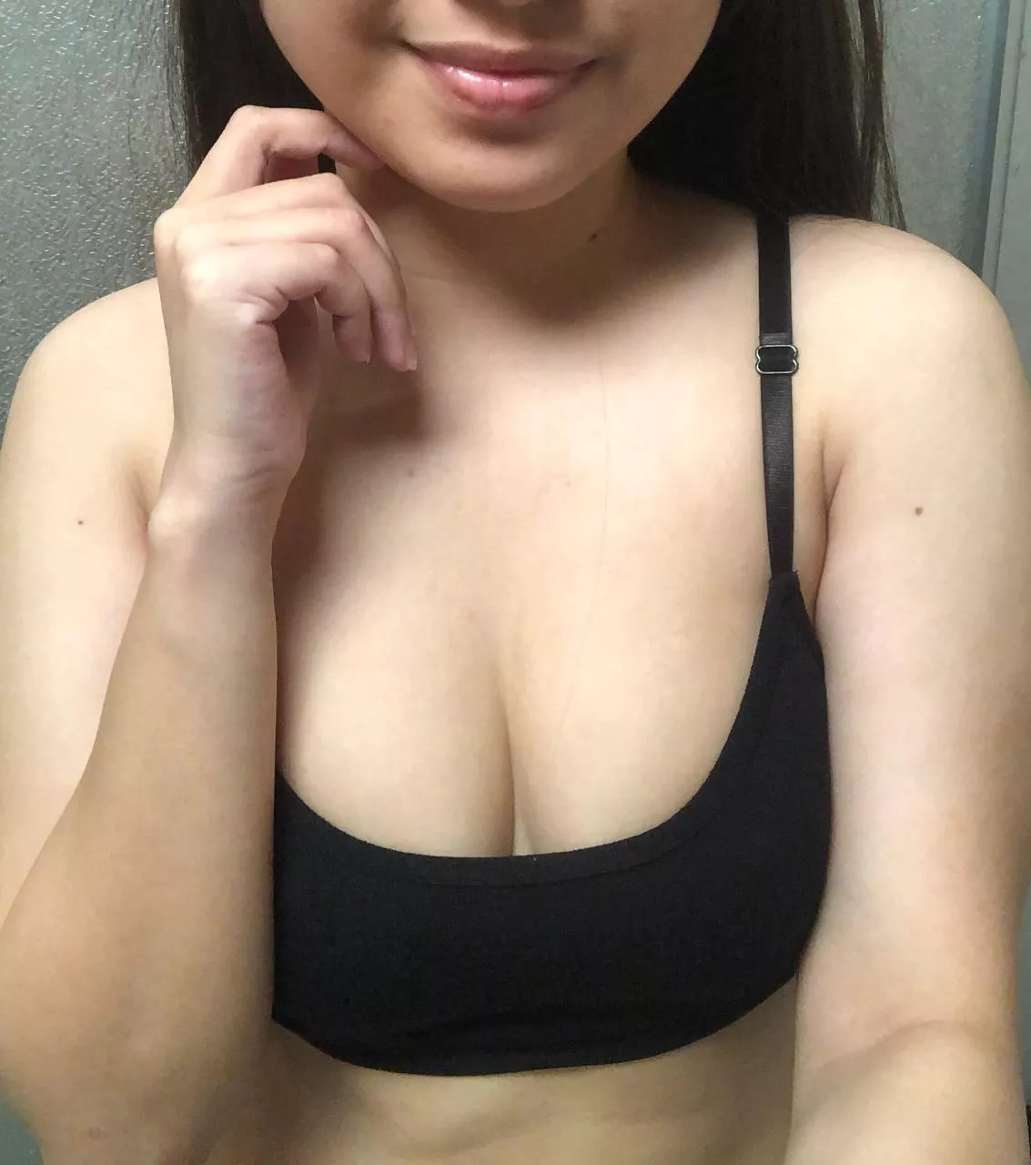 Do you find me cute? posted by Lilithbabygirl