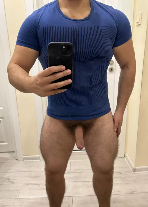 Do you like strong boys😏 [20] by Current-Dog-905