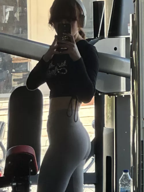 (F) didnt have a good workout at the gym today... by j1george