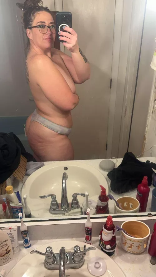 Felt cute before work by Rosie2thicc